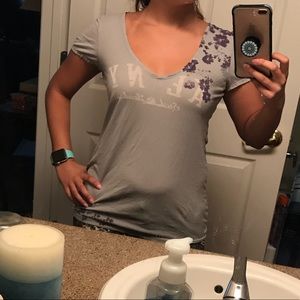 American Eagle Outfitters v-neck shirt